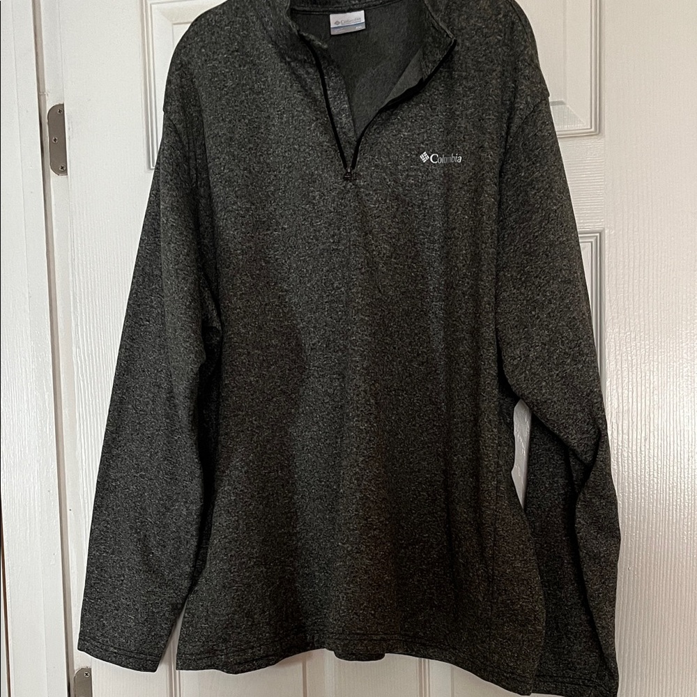 Columbia Charcoal Gray Quarter-Zip Pullover